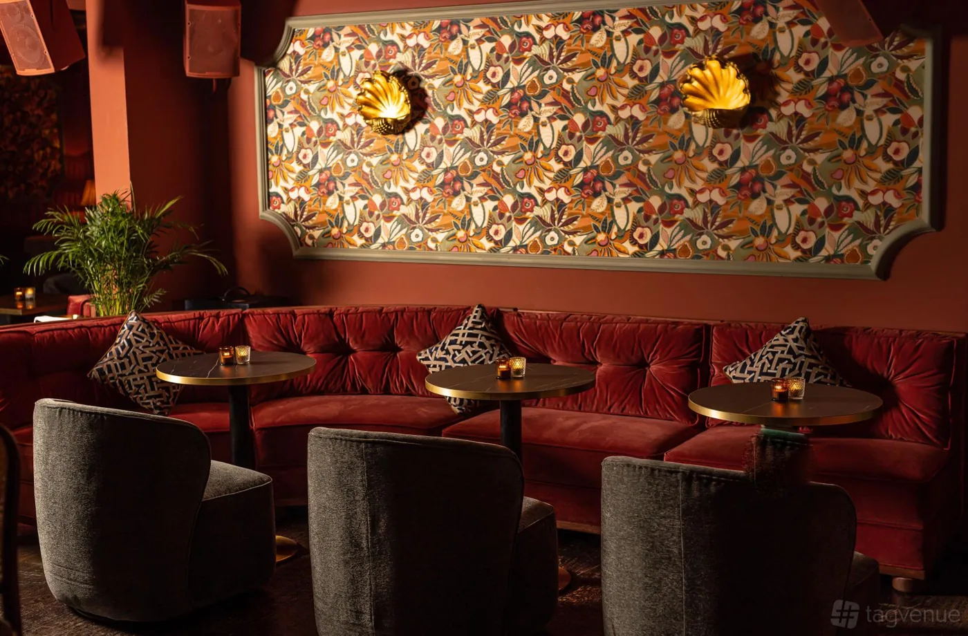Bagatelle London - dining room banquettes