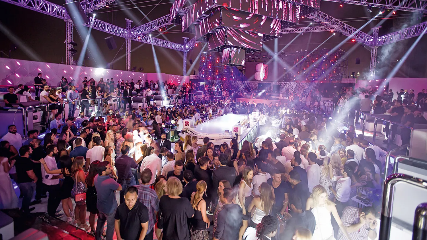 Bling, nightclubs in Dubai 3