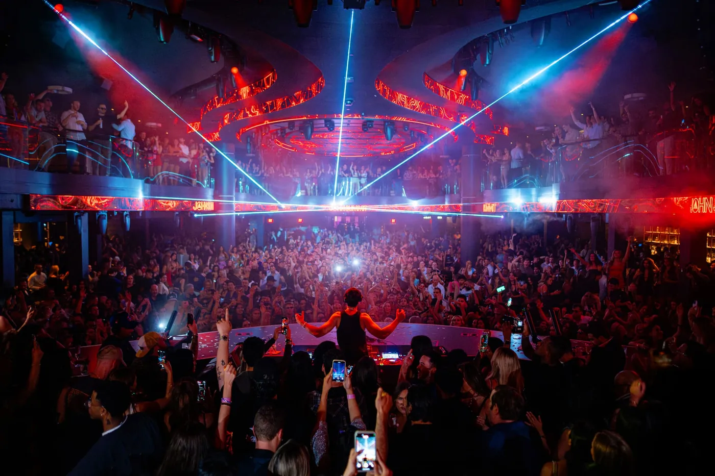 LIV Nightclub at Fontainebleau - main room domed dj booth