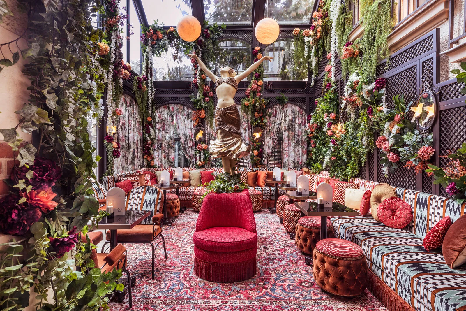Maison Revka, restaurants in Dubai 2