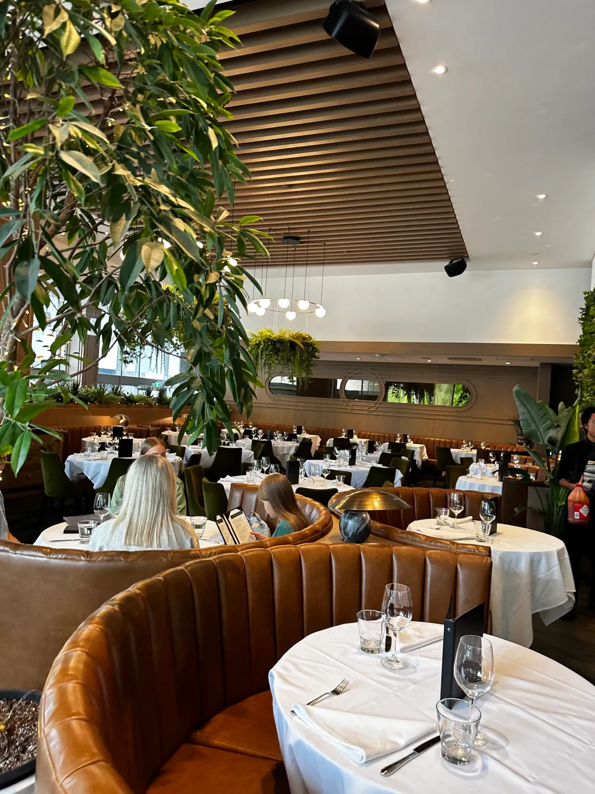 Riley's Fish & Steak, restaurants in Vancouver 2