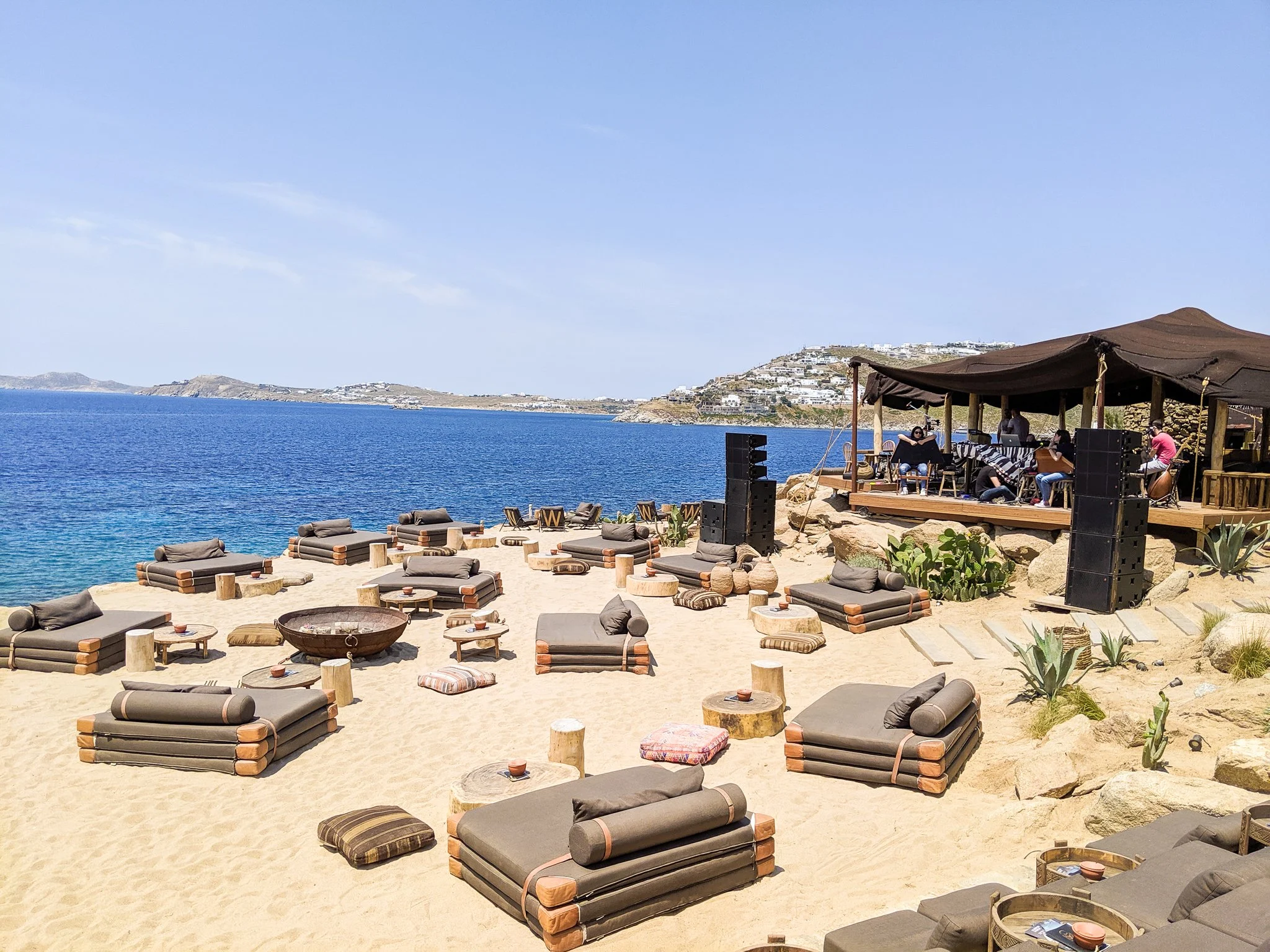 Scorpios, dayclubs in Mykonos 2