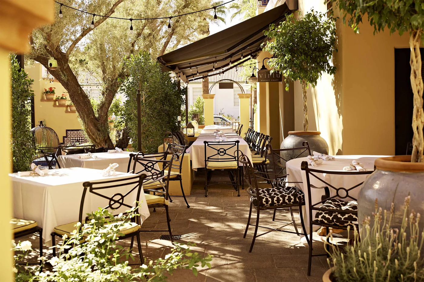 Virtu Honest Craft - virtu patio
